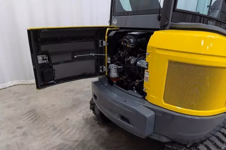2027 Wacker Neuson ET40 - Image 6